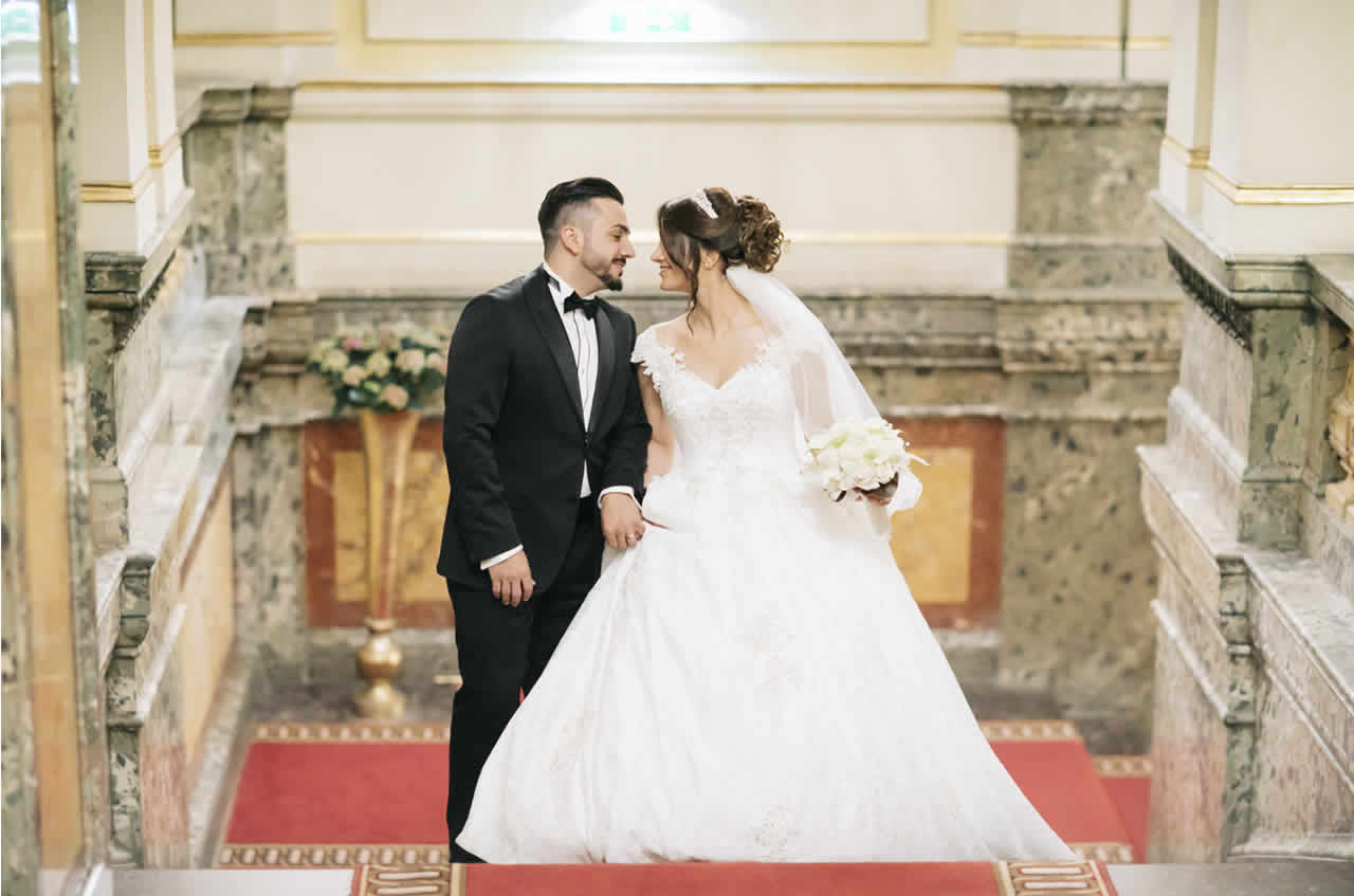 Black tuxedo Suits For Grooms